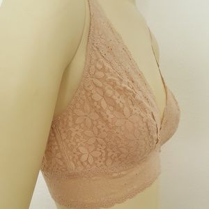 NWOT Wacoal Nude color Wire Free Bralette